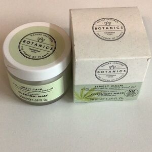 Botanics Simply Calm Over Night Mask With Sativia Seed Oil New in Box